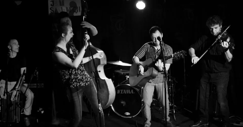 Folk from London Part 1 Nou Enle